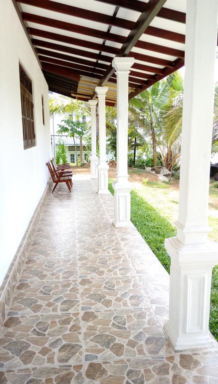 Dreams Villa Hikkaduwa Exterior photo